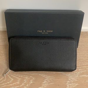 NWT Rag & Bone Black Zip Around Leather Wallet